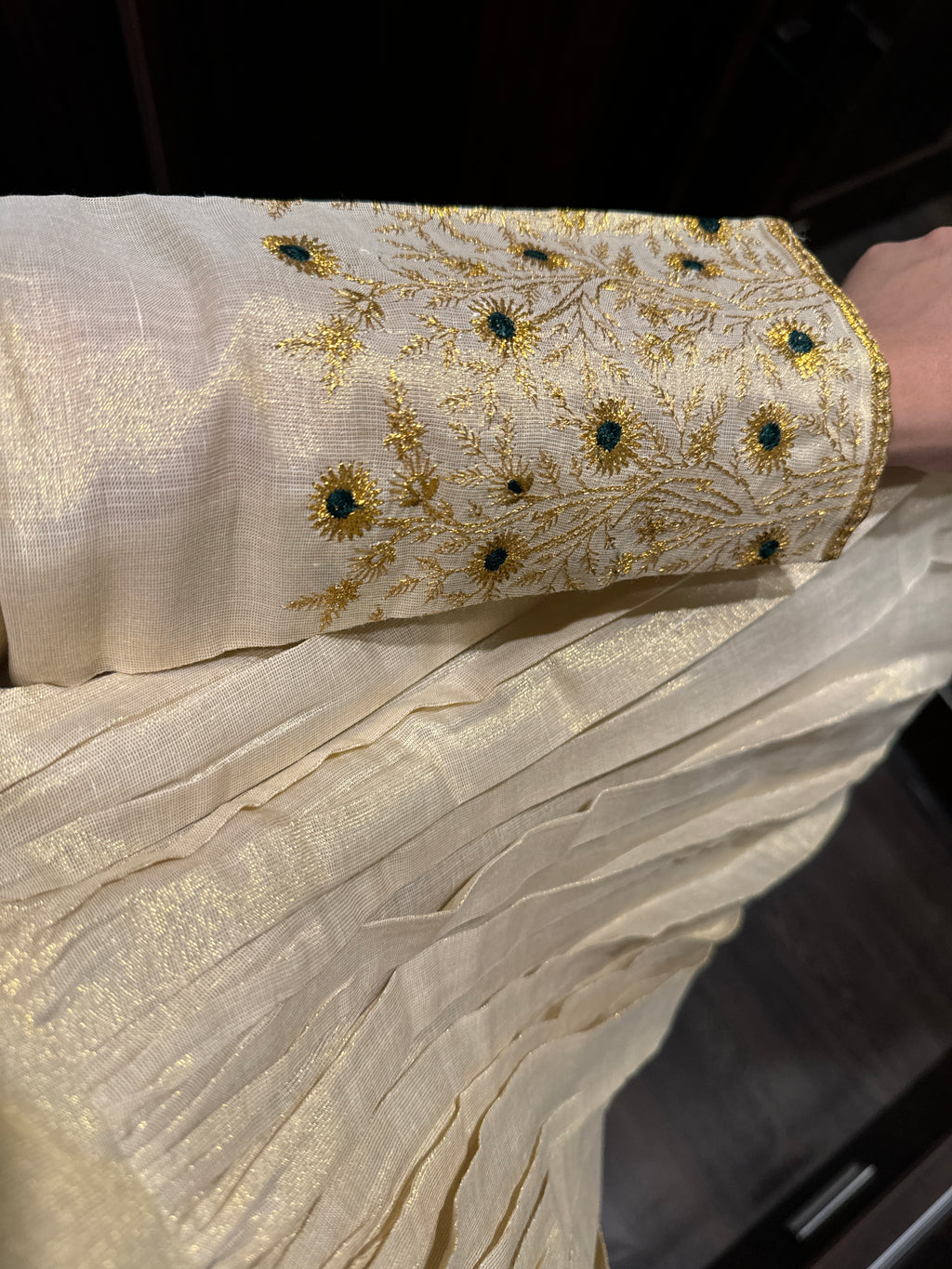 Kasavu Embroidery Set