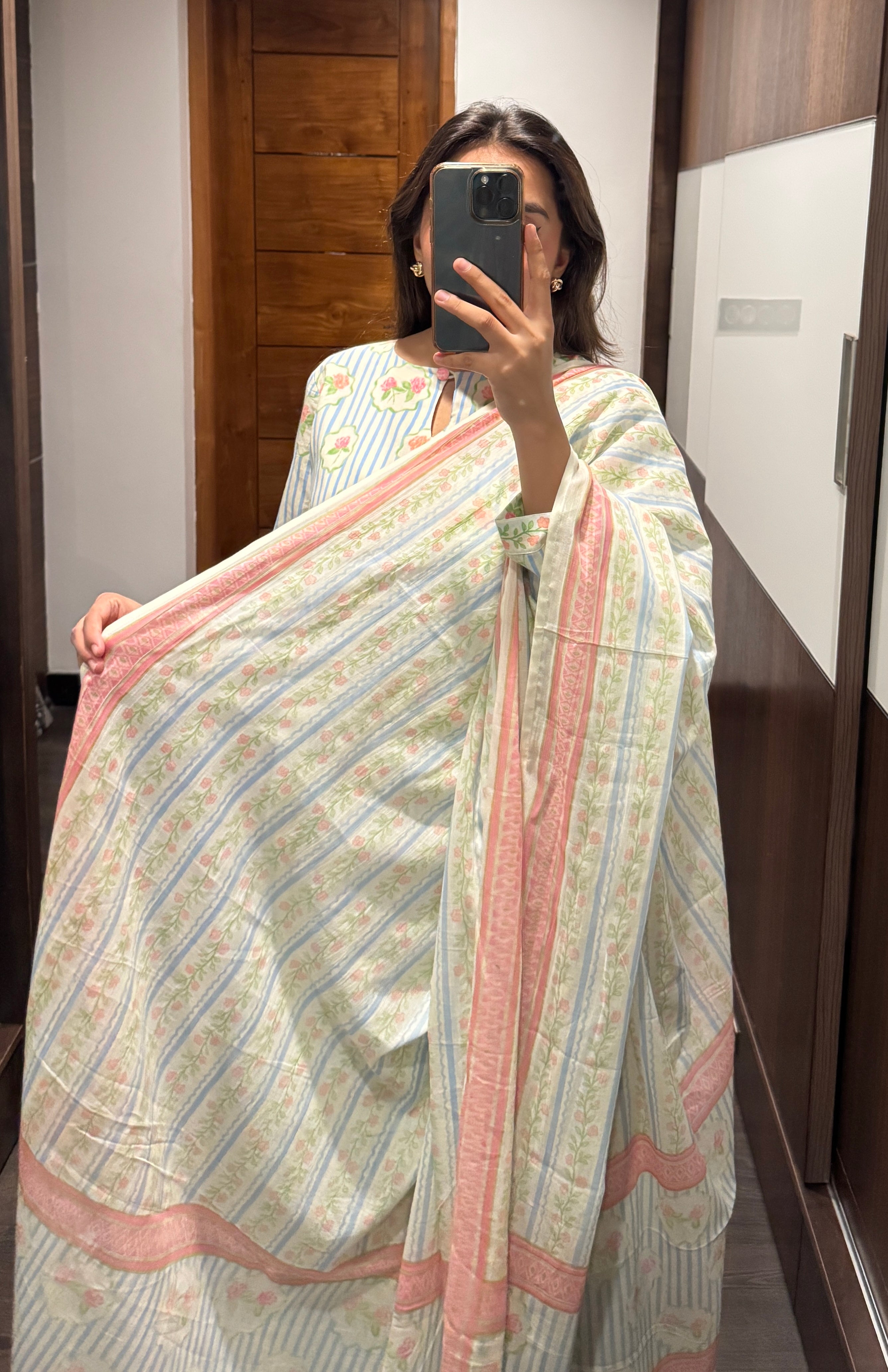 Mia Set